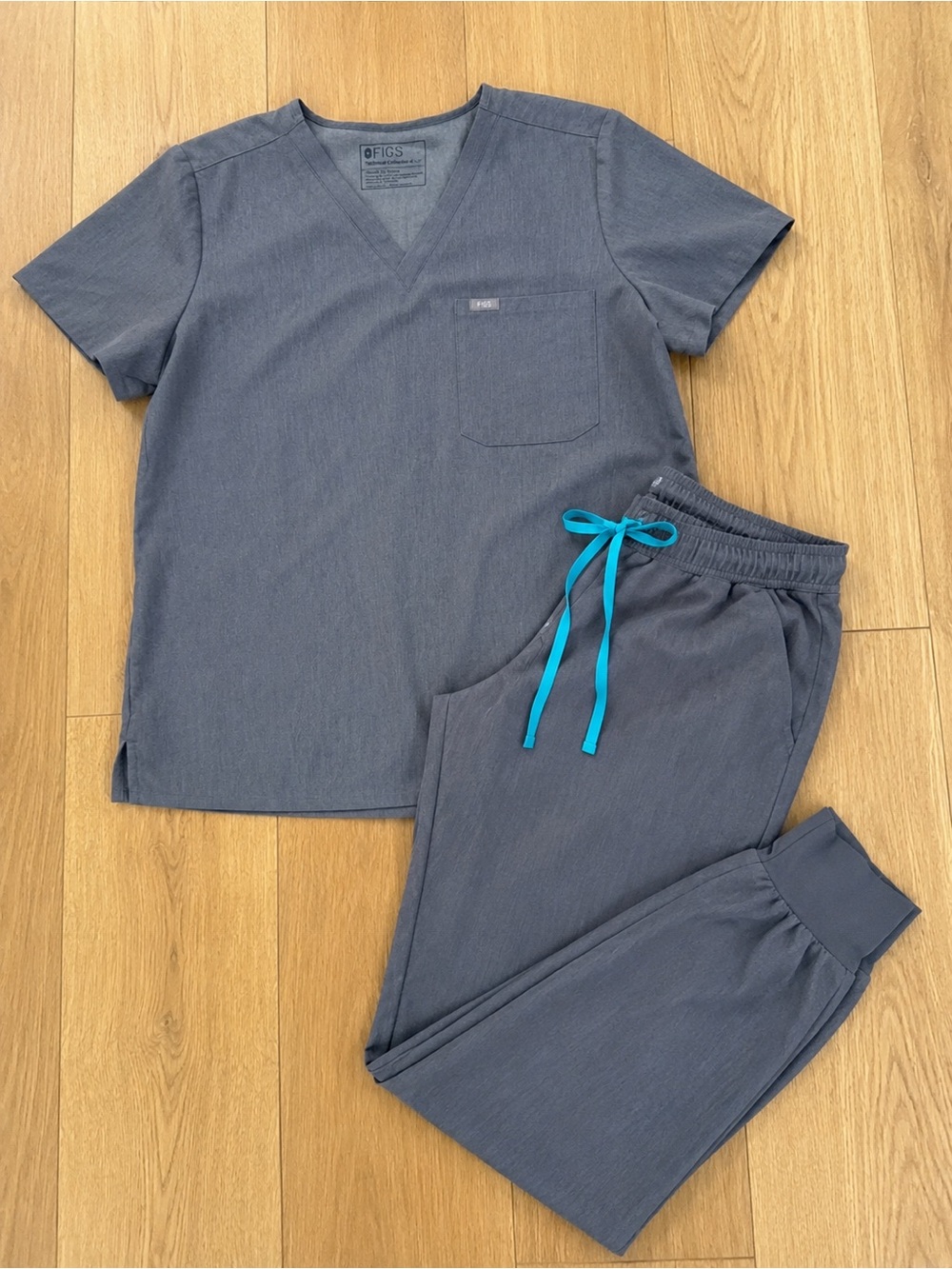 FIGS Technical Collection Scrub Set Women’s Large Petite L/P Heather Graphite Gr